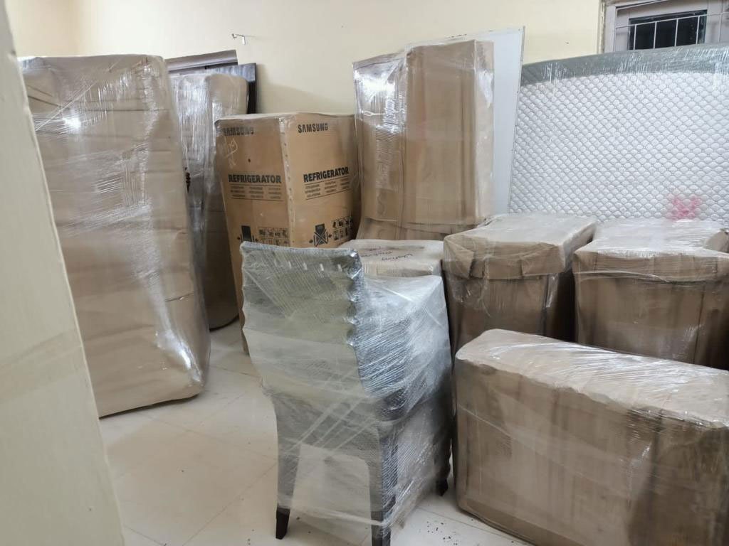 Safe Packers And Movers surat